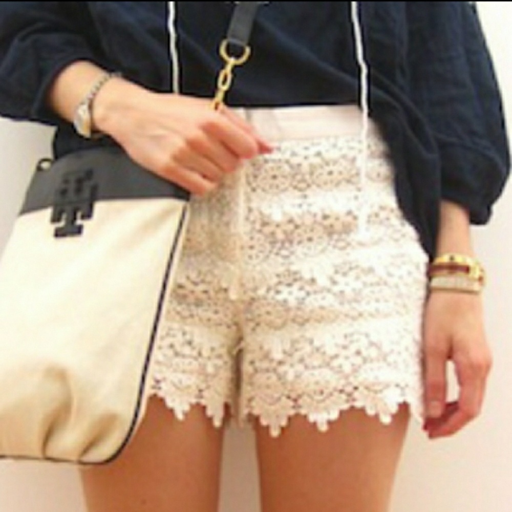 Joe Fresh cream color crochet shorts size 8 EUC - Picture 1 of 5